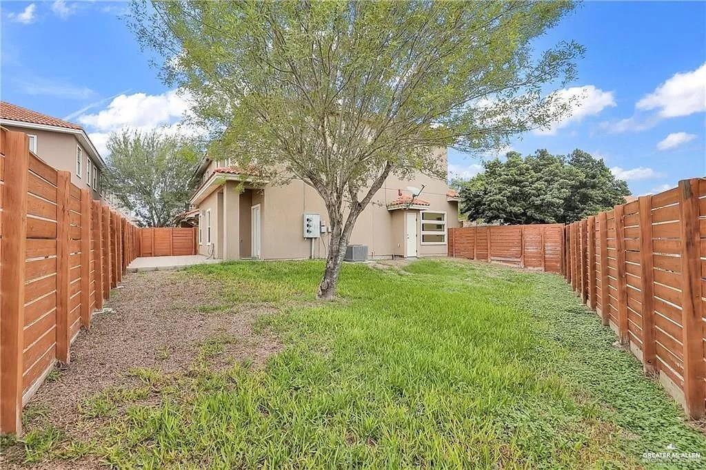 Photo 18 of 3016 L Street #1