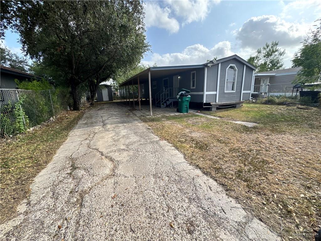 Photo 1 of 916 Violet Drive, Pharr