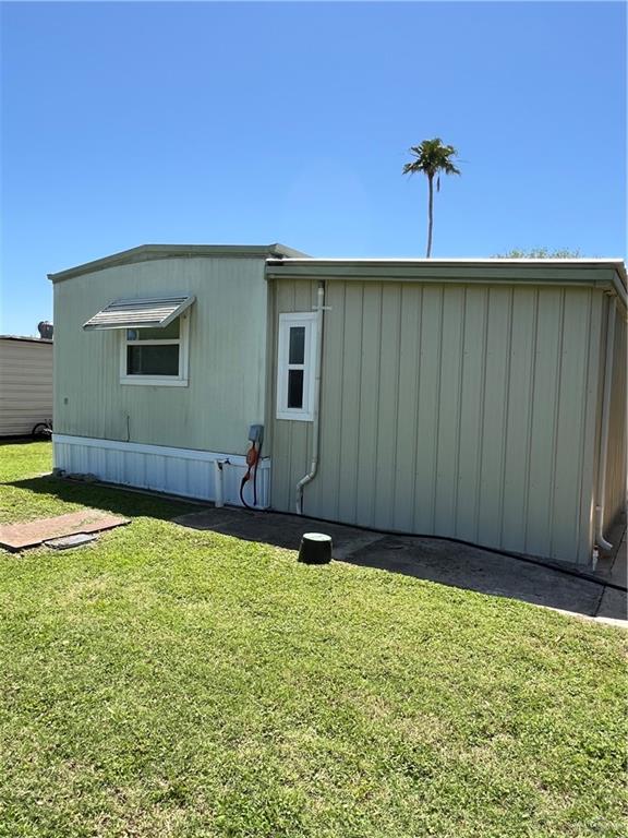 Photo 18 of 909 Tangelo Drive