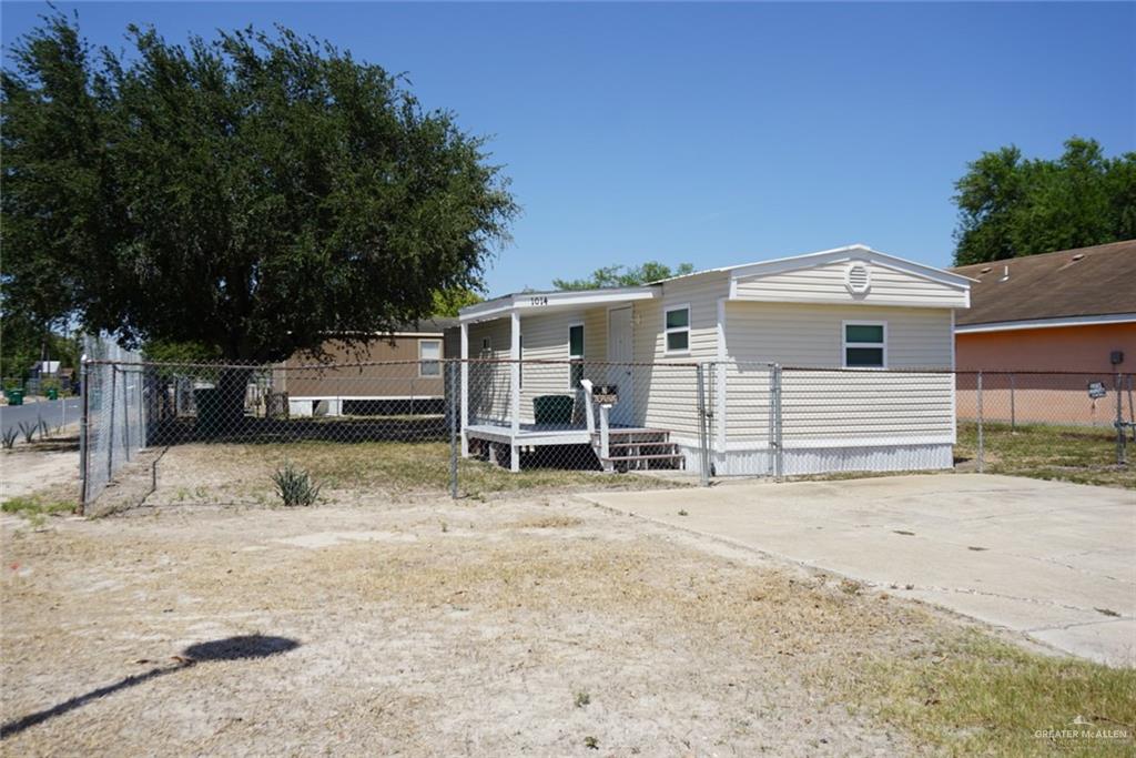 Photo 6 of 1014 Violet Drive