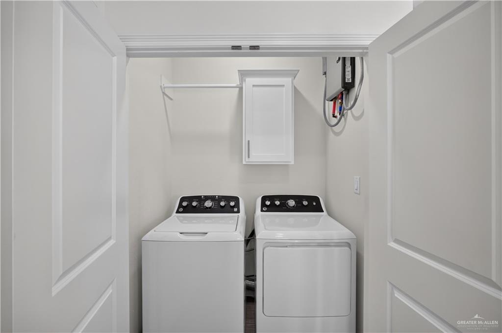 Photo 11 of 409 Alexandrite Avenue #1