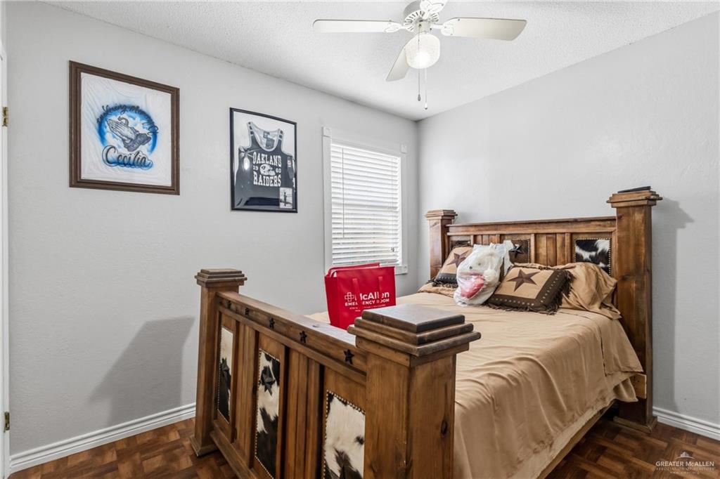 Photo 9 of 2124 Hawk Avenue