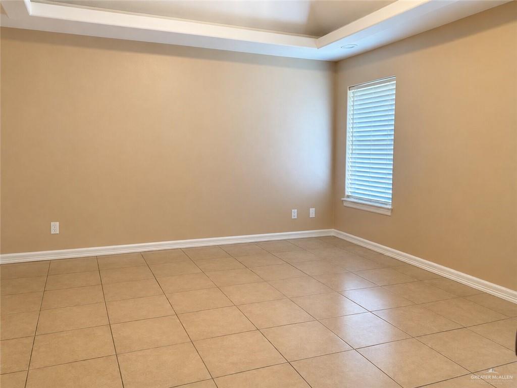 Photo 8 of 1712 Damasco Avenue
