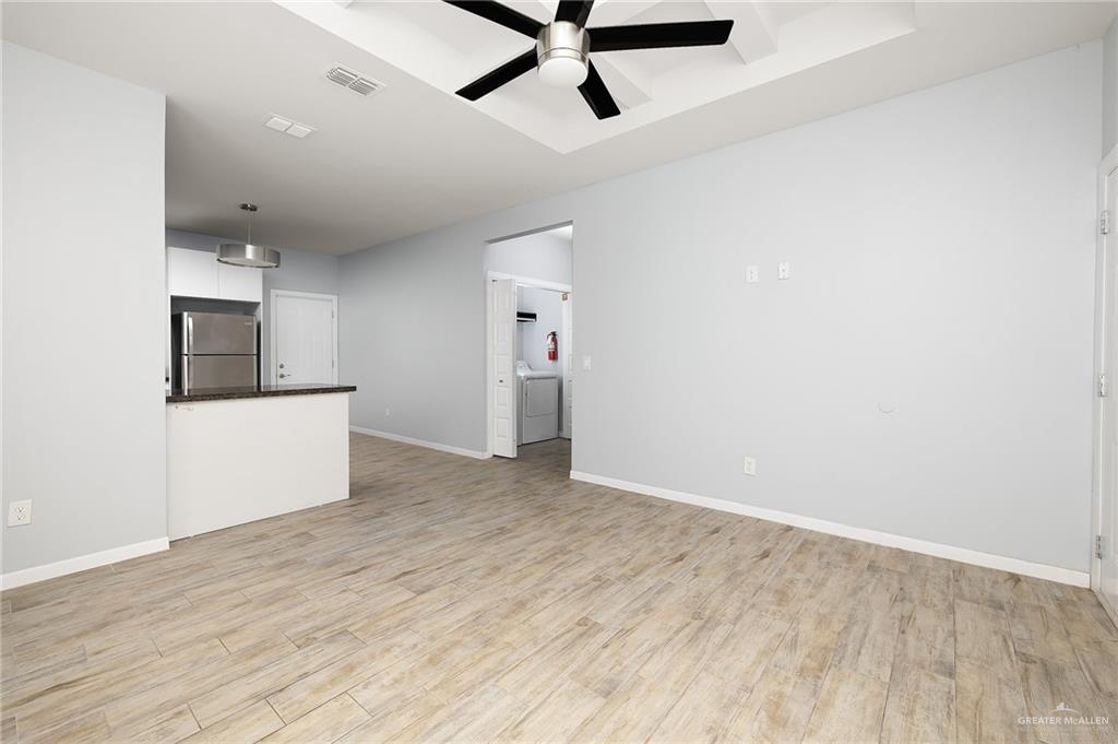 Photo 4 of 3711 Valeria Street #1