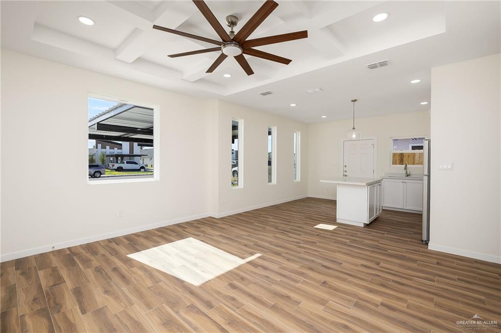 Photo 4 of 609 Onyx Avenue #1