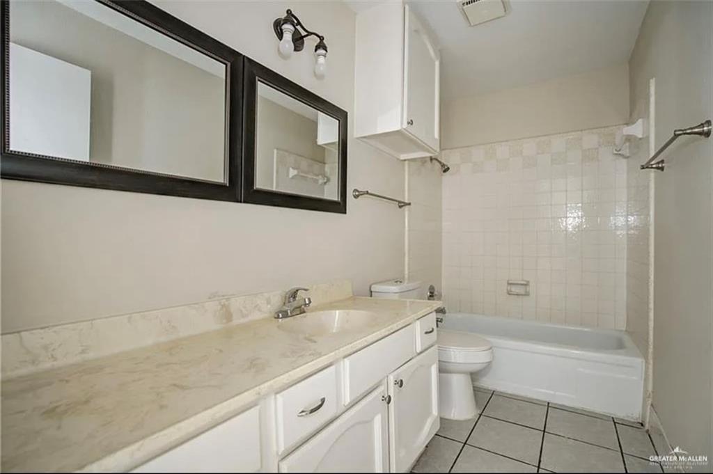 Photo 8 of 2125 Kerria Avenue #9