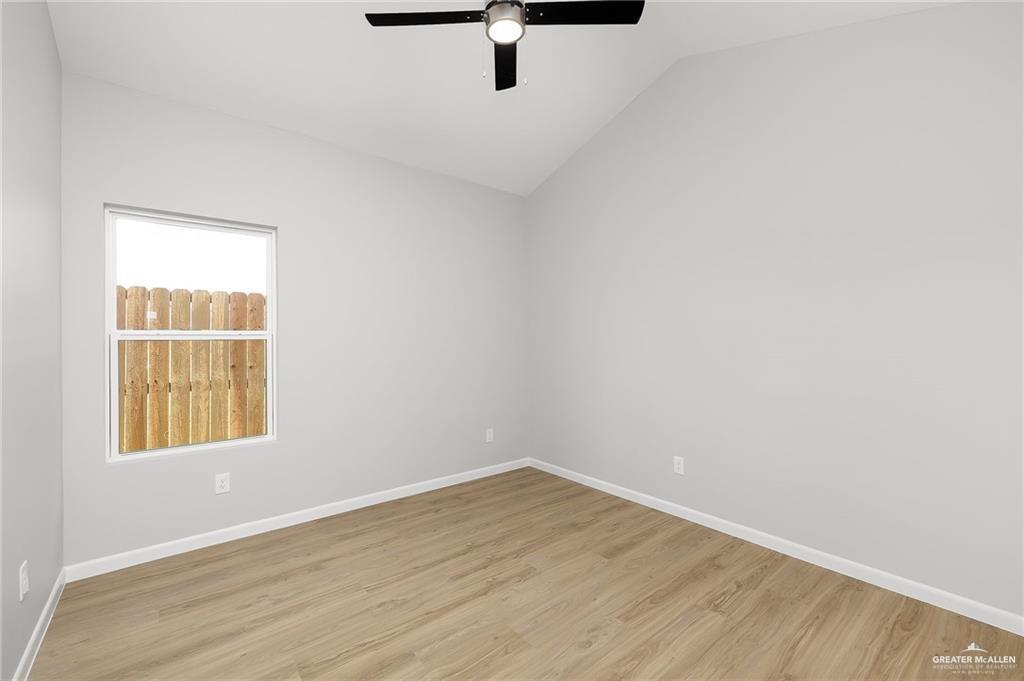 Photo 20 of 2700 Mockingbird Road #4