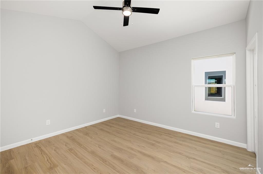 Photo 21 of 2700 Mockingbird Road #4