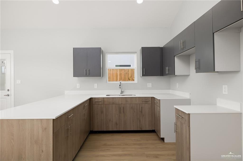Photo 8 of 2700 Mockingbird Road #4