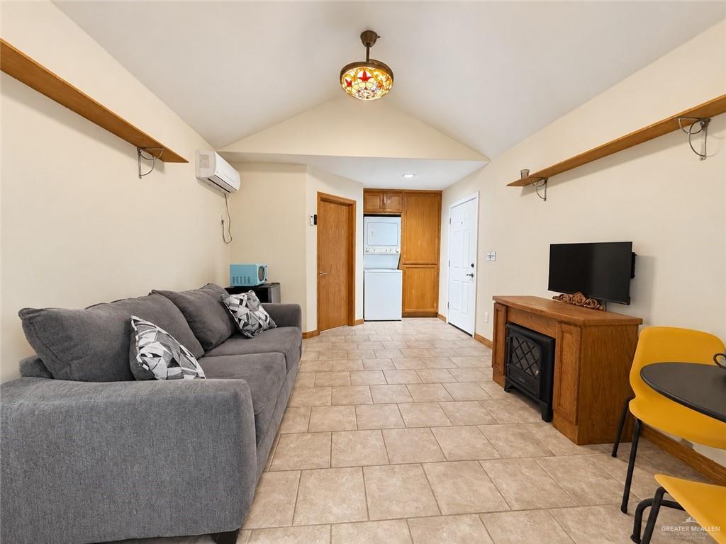 Photo 7 of 4014 Lark Drive