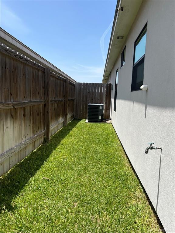 Photo 20 of 2022 Summerland Lane #1