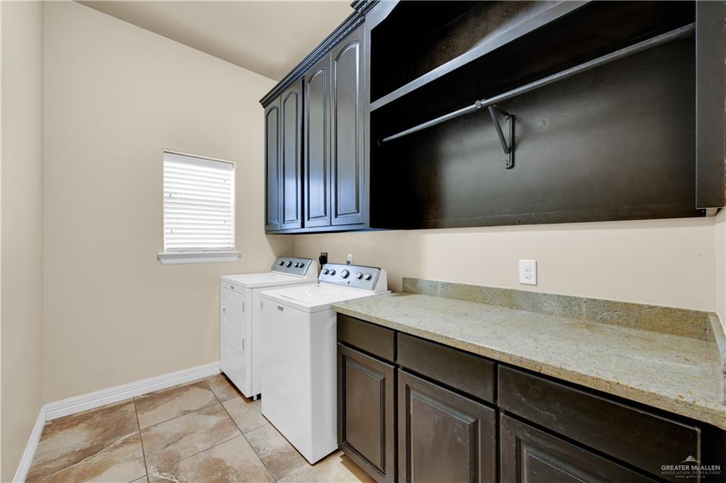Photo 18 of 1617 Aransas Street
