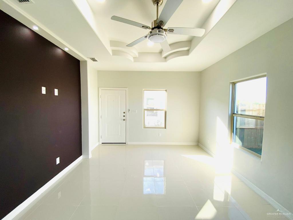 Photo 6 of 300 Helena Avenue #4