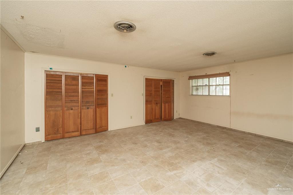 Photo 32 of 719 Walnut Avenue
