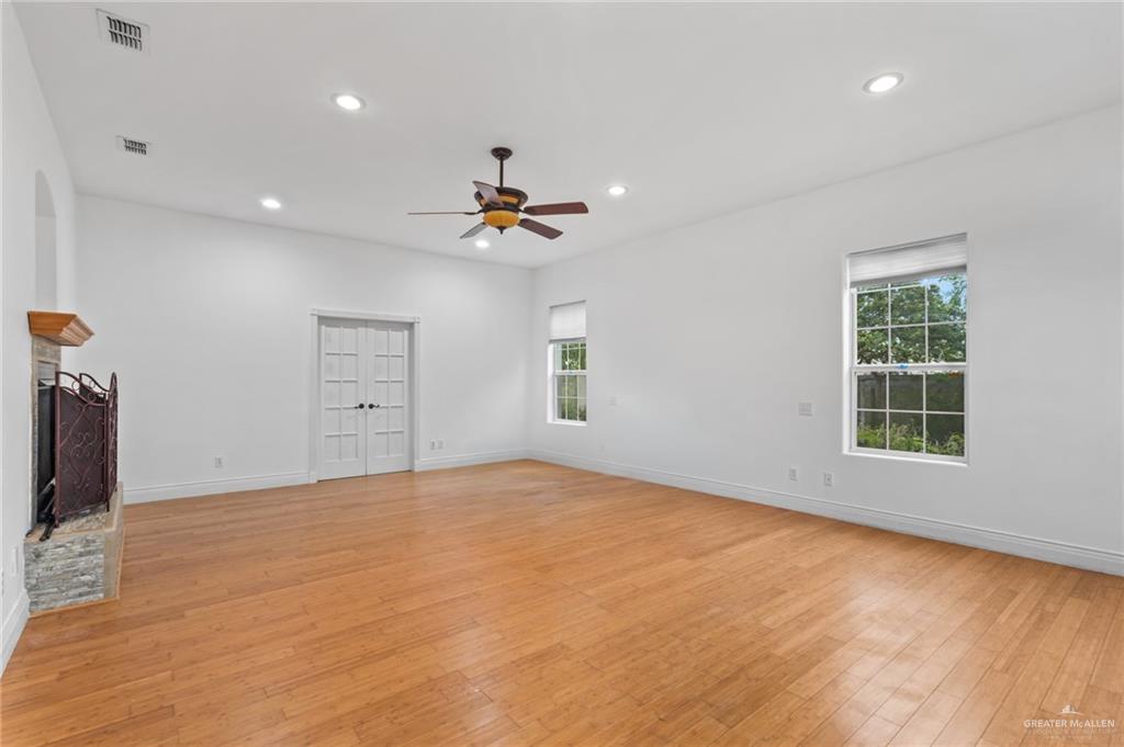 Photo 12 of 8400 29th Street