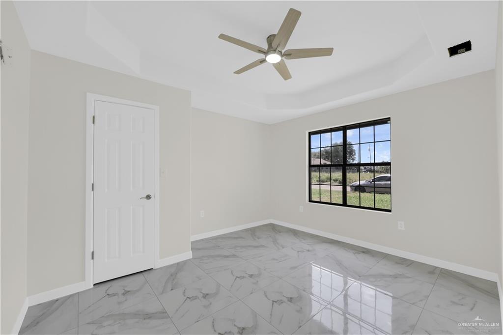Photo 6 of 3309 Tulipan Avenue