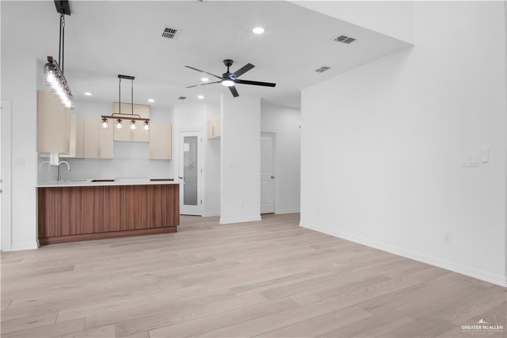 Photo 8 of 2310 Corales Street