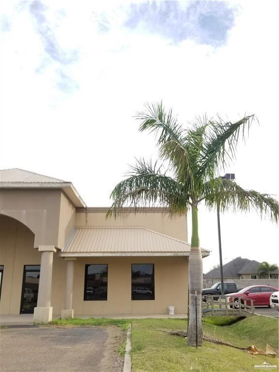 Photo 1 of 2500 Griffin Parkway, Mission