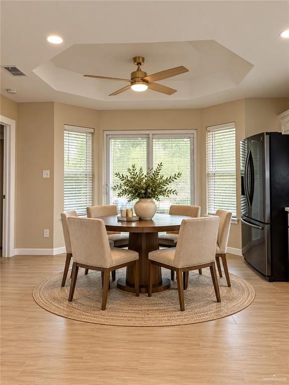 Photo 7 of 7454 Floyd Drive