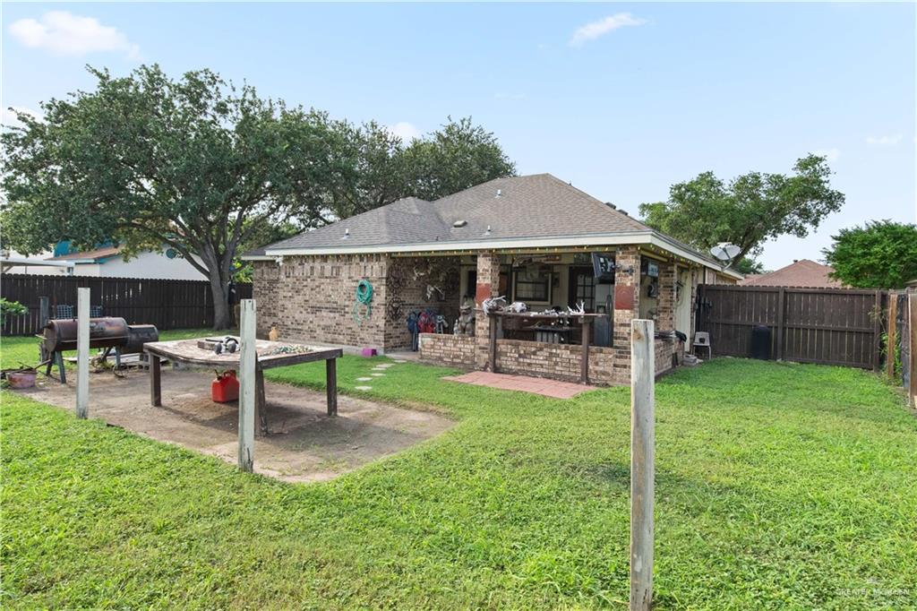 Photo 16 of 2207 Fern Avenue