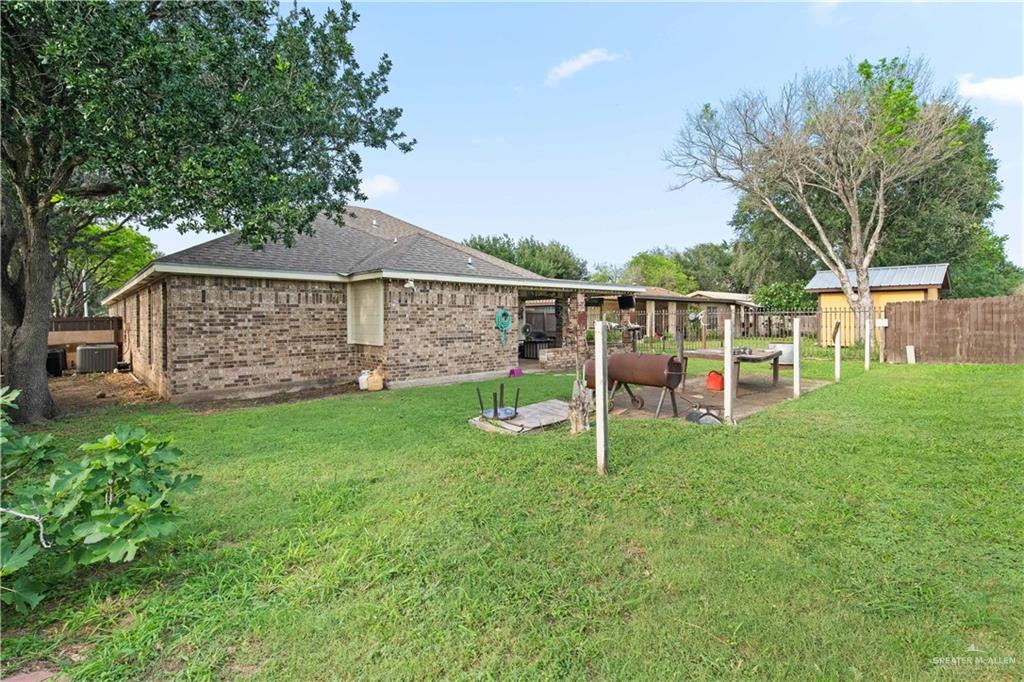 Photo 17 of 2207 Fern Avenue