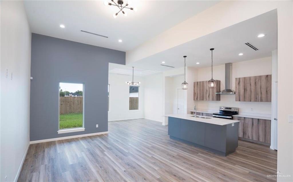 Photo 6 of 2914 Dhalia Drive