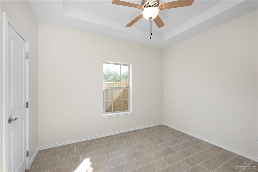 Photo 8 of 5601 Nightingale Avenue #4