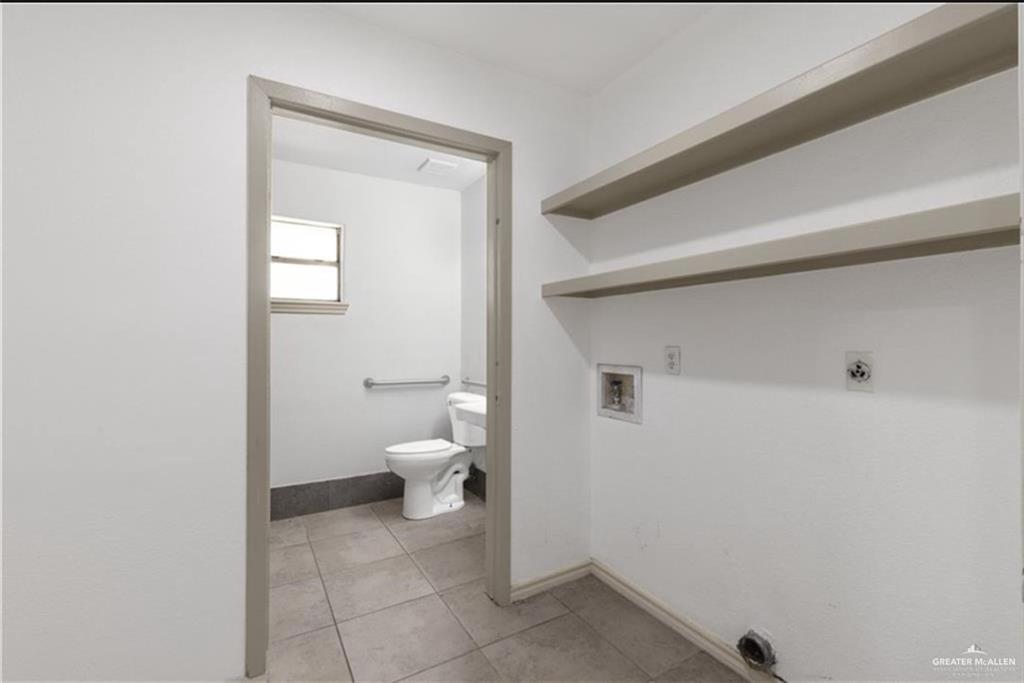 Photo 9 of 2804 Gumwood Avenue
