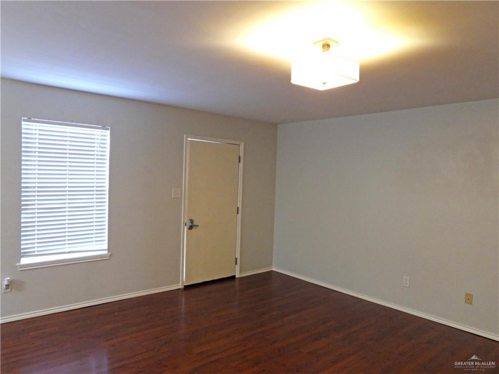 Photo 3 of 600 Toronto Avenue #30